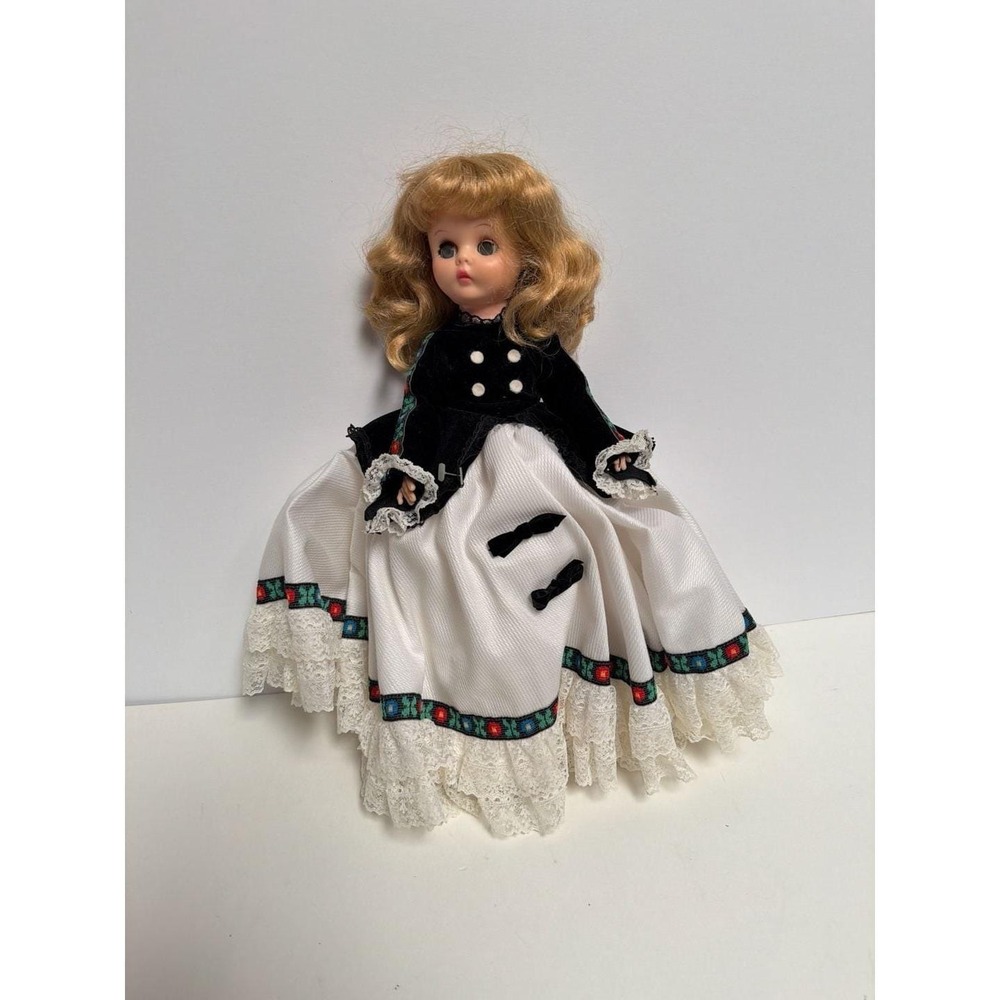 Vintage‎ Madame Alexander Baby McGuffey Doll #5266 in Original Box